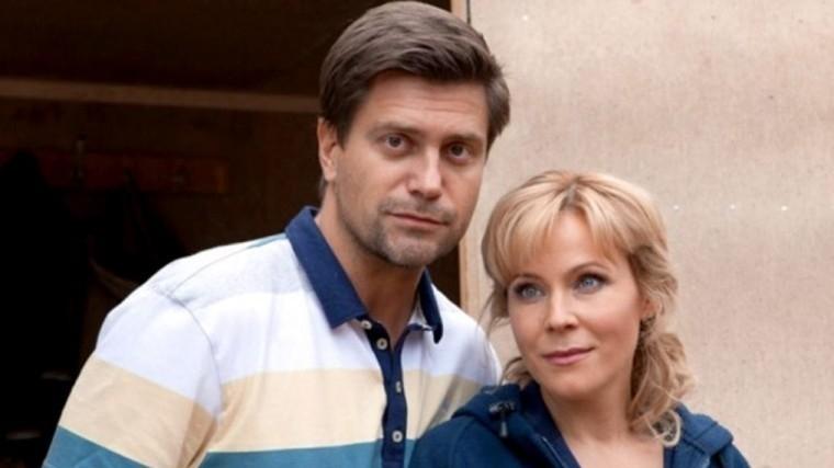 Свадьба в МФЦ и кедах: почему звезда «Склифосовского» отказалась от белого платья