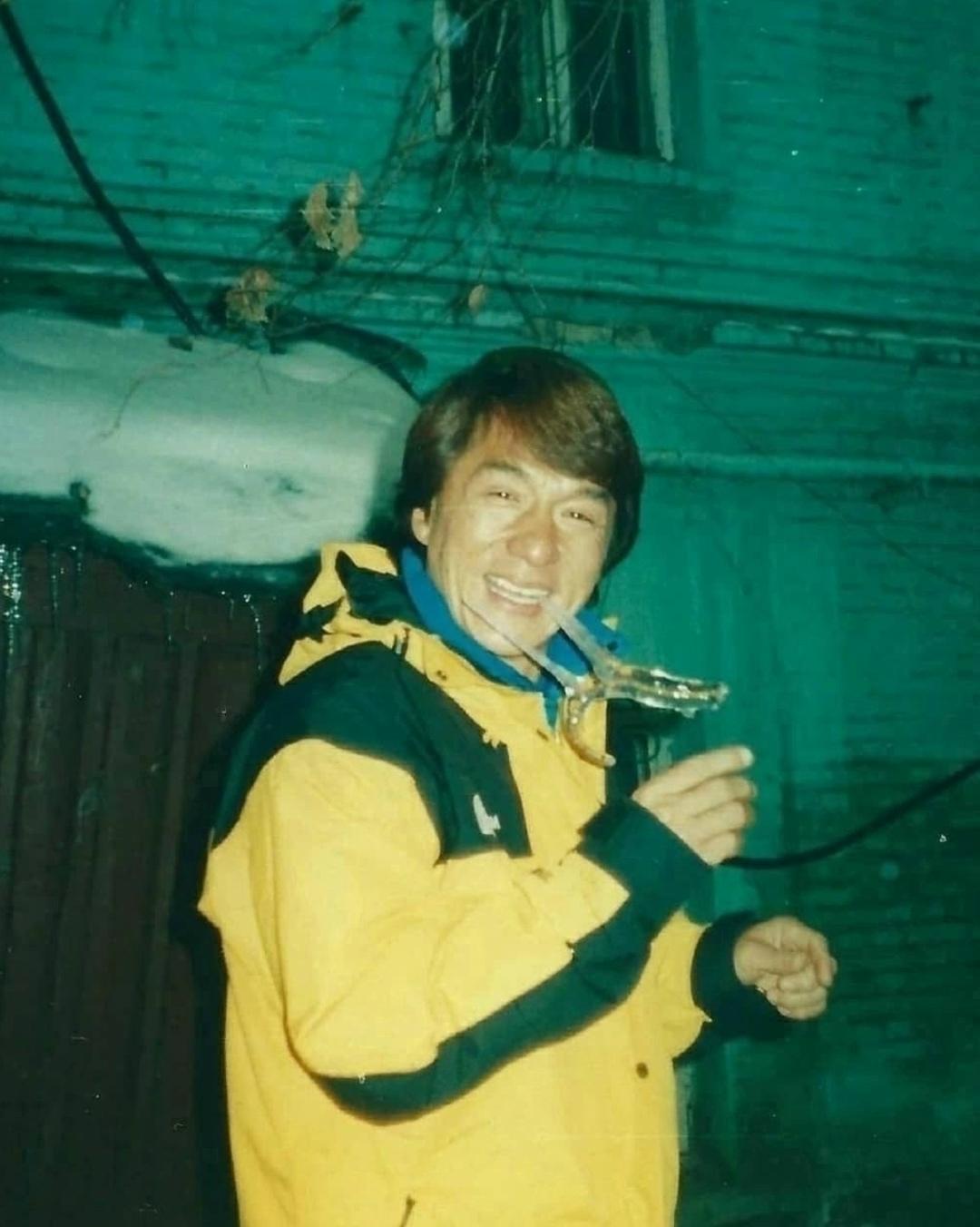 В 1992 году Джеки Чан приехал в Москву.