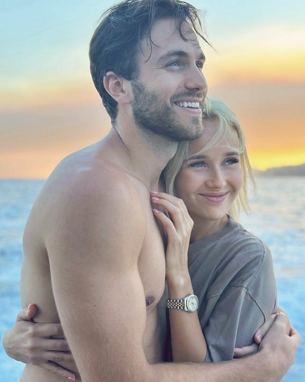 В интернете распространяются фейковые сведения о том, что Клавдия Кока намерена подать в суд на бывшего парня из-за публикации её интимных снимков.