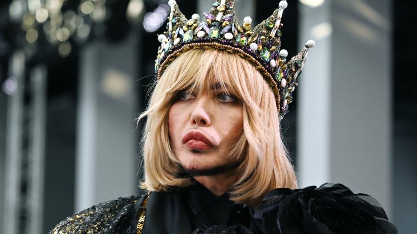 62-летний Сергей Зверев разместил на своей странице в запрещённой социальной сети свежее фото