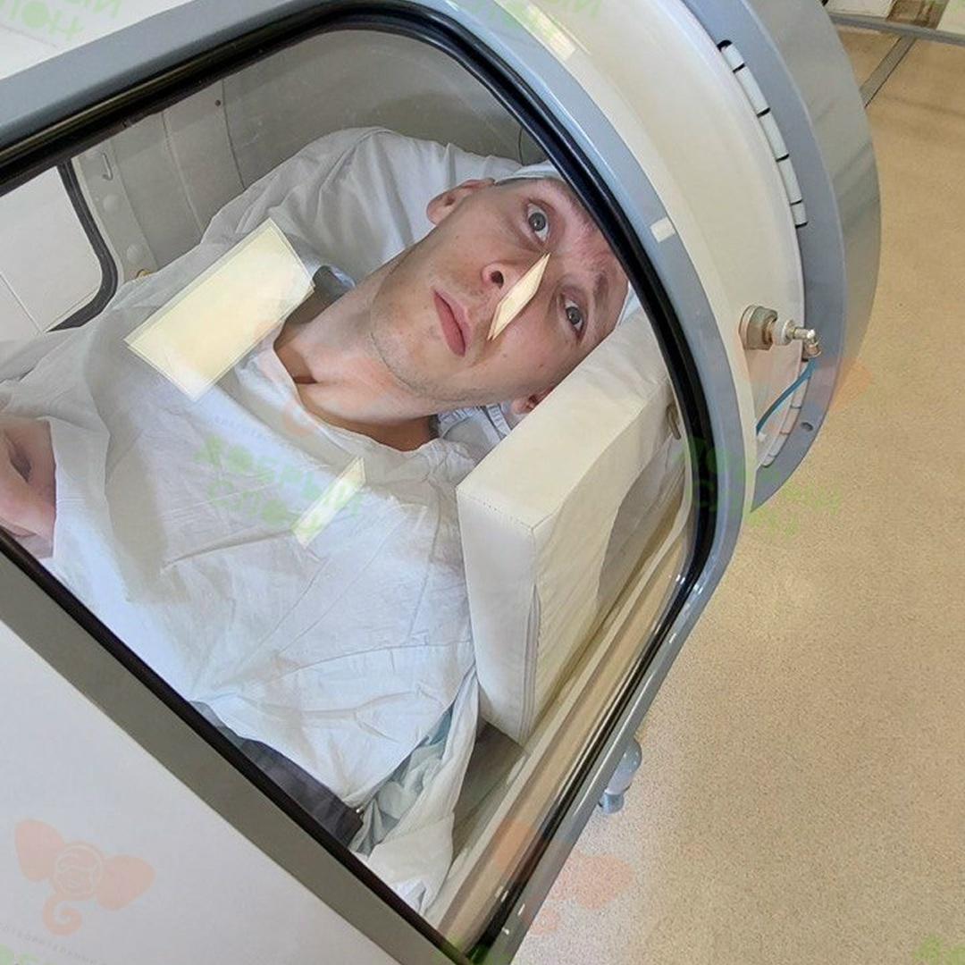 «Я Елена, мама Миши. Мне очень тяжело писать этот текст, но молчать я больше не могу, потому что сейчас от помощи неравнодушных людей зависит жизнь моего сына.