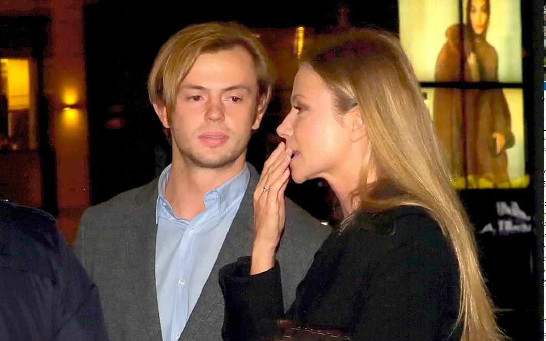 Мария Миронова обвинила бывшего мужа в рукоприкладстве и угрозах.