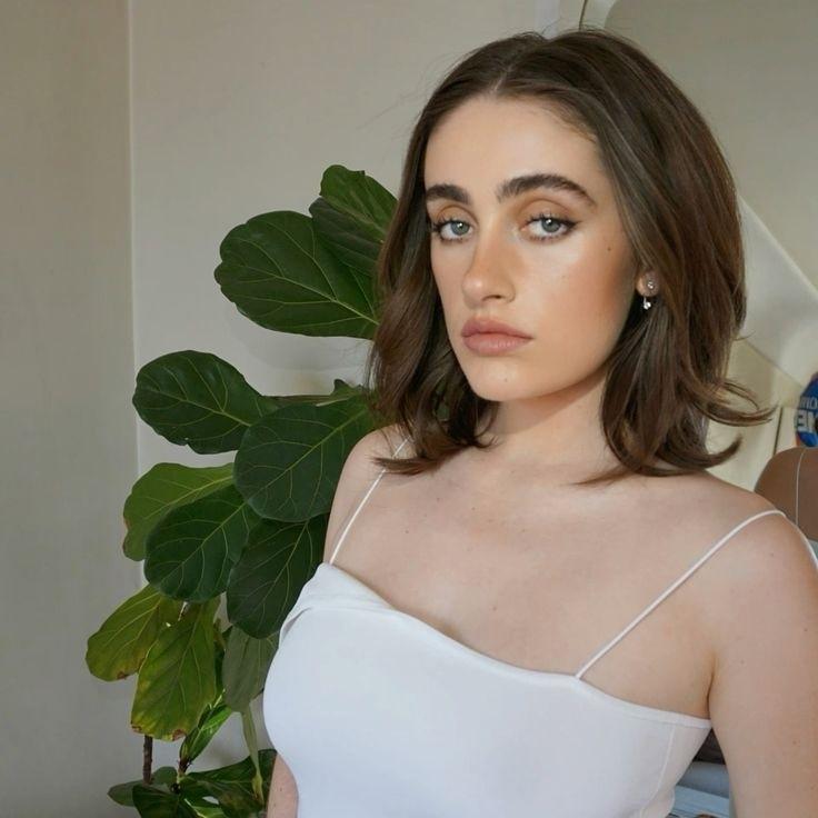 The New York Times проанализировал явление «гримасы зумеров».