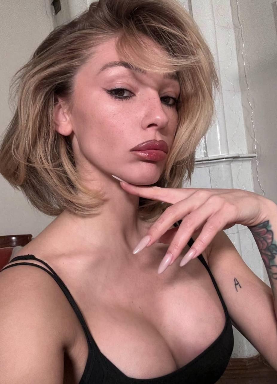 Профиль Насти Ивлеевой, где подписано 17,5 миллиона человек, подвергся взлому