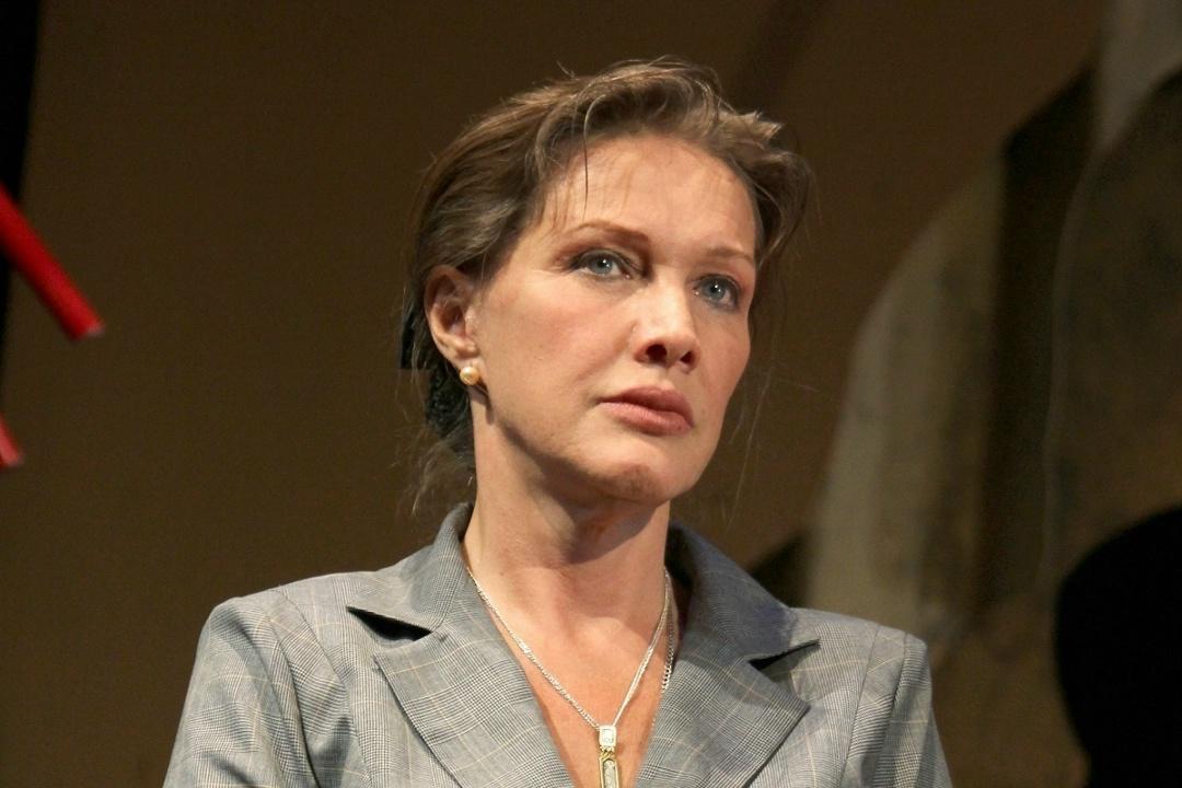 Елена Проклова — о решении покойной Людмилы Арининой оставить всё наследство Ирине Пеговой.