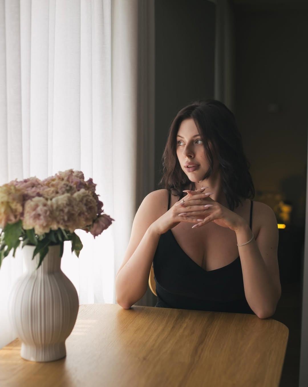 Анна 29 лет. Рассталась с парнем больше 6 мecяцeв.