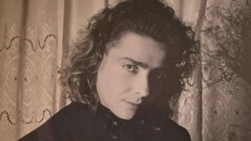 Вдова Валентина Юдашкина опубликовала архивные фото мужа в годовщину его смерти.