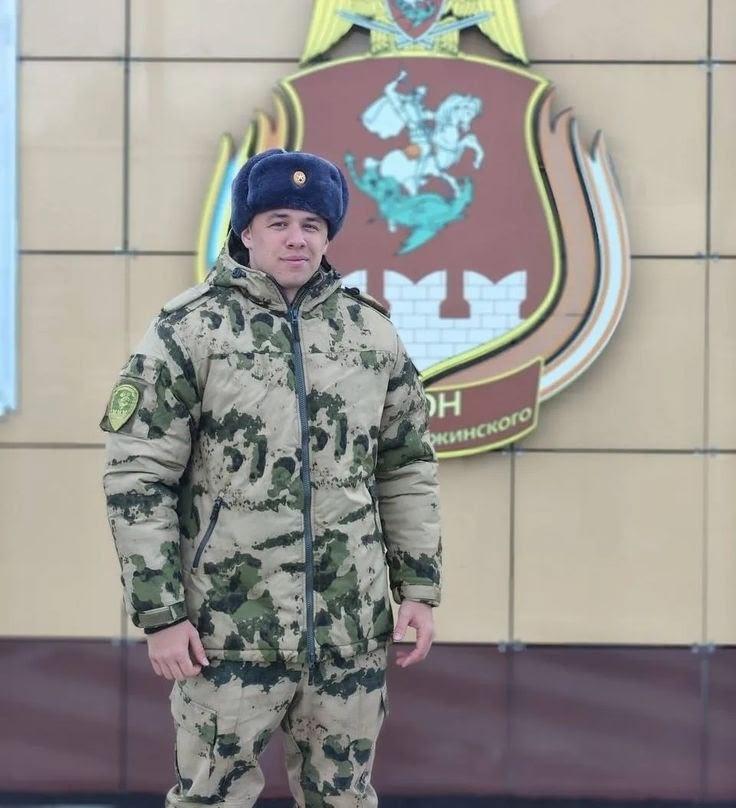 Макан самостоятельно вложил собственные средства в ремонт казарм и бани в своей военной части.