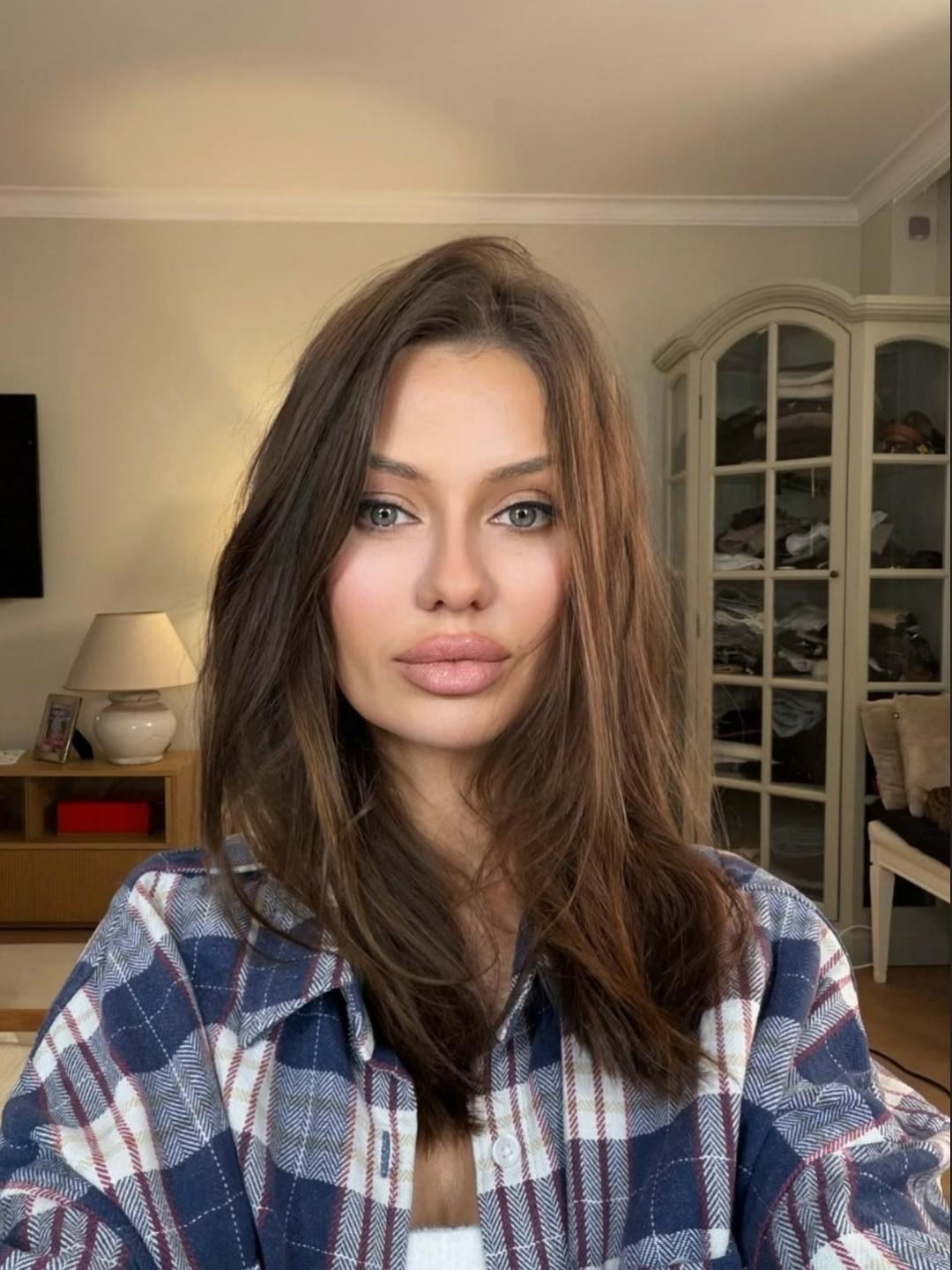 Виктория Боня решила, жесткими методами начать перевоспитать свою 13-летнюю дочь подростка, которая привыкла к ростоши 👑