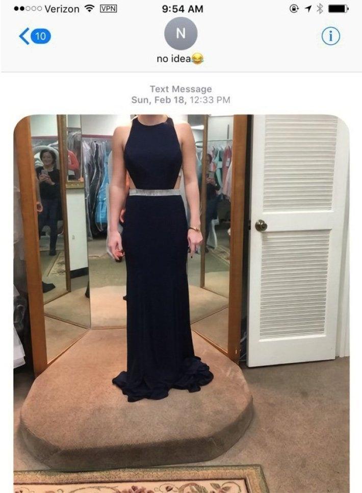 Девушка по имени Сид хотела отправить своей подруге фотографию нового платья, но случайно набрала не тот номер. Сообщение попало к незнакомому мужчине — Тони Вуду. Вместо того чтобы проигнорировать его, он ответил очень доброжелательно: