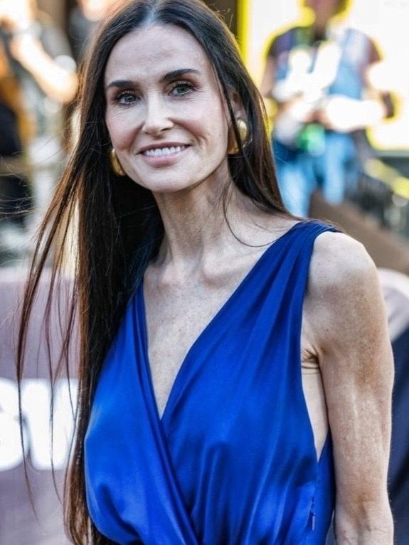 Внешний вид 63-летней Деми Мур спровоцировал новую волну слухов об использовании «Оземпика»