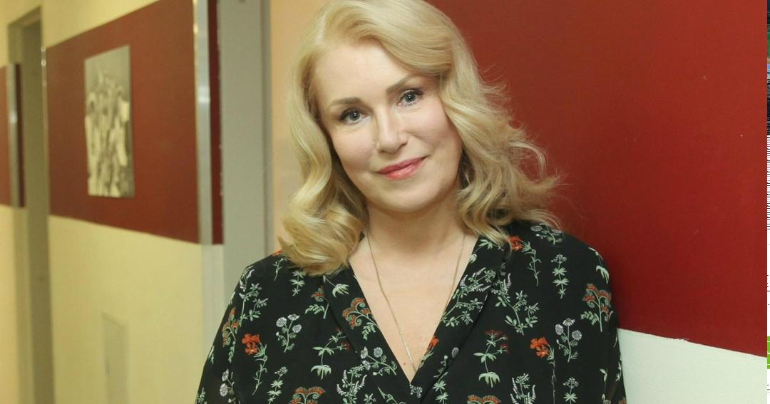 Мария Шукшина вышла на красную дорожку с 28-летним сыном.