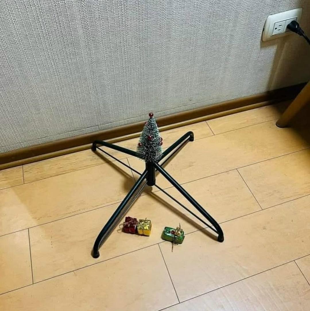 Кто уже поставил ёлку, признавайтесь