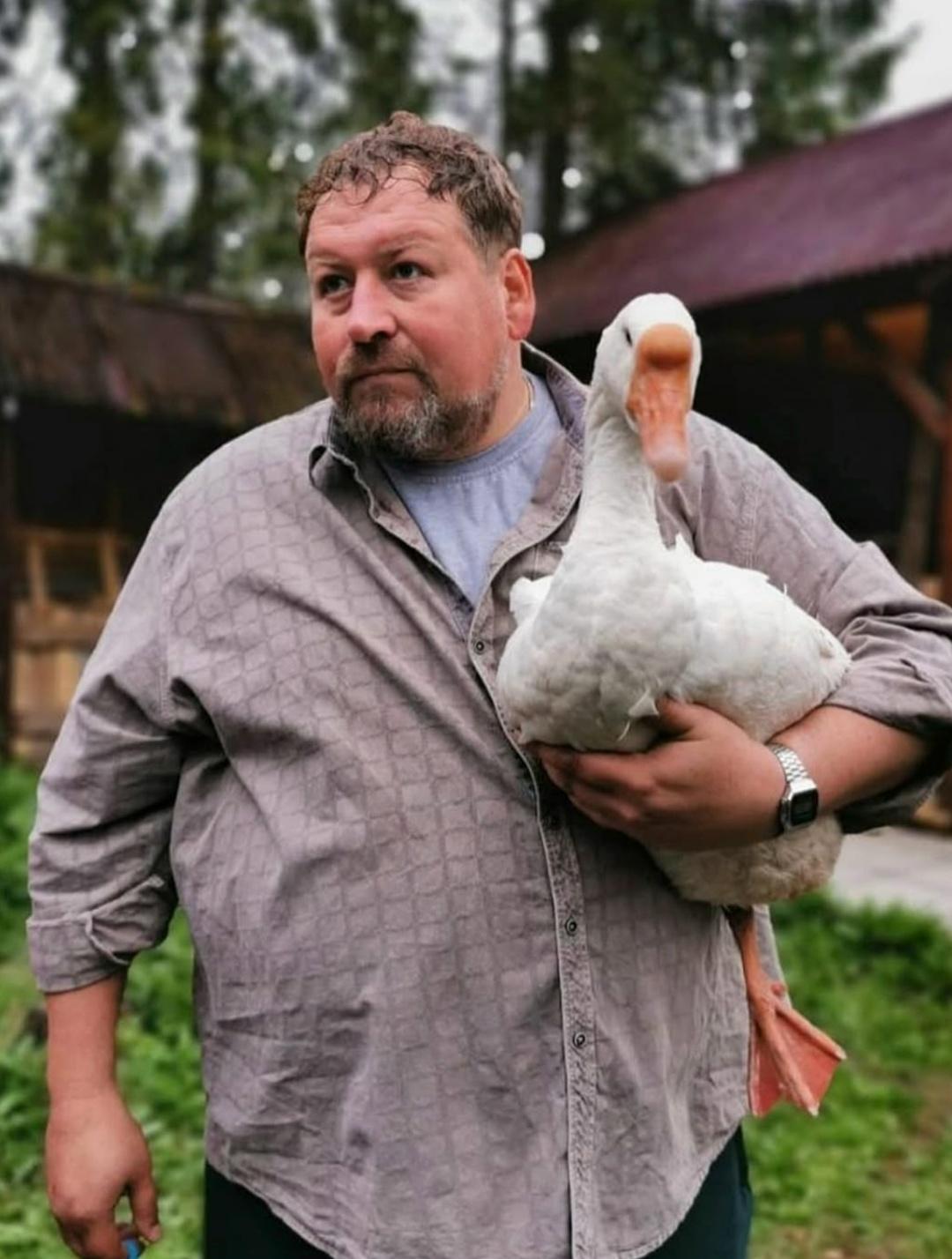 Похудевший на 61кг актер Станислав Дужников удивил поклонников⚡