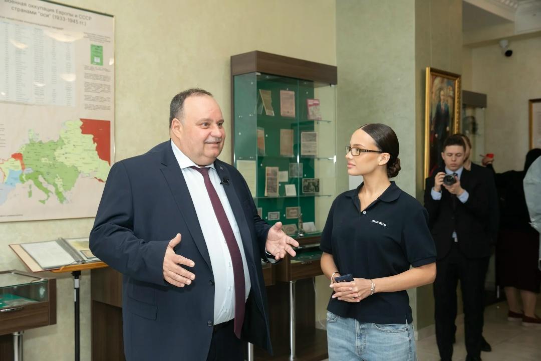 Валю Карнавал захейтили из-за поступления в один из лучших университетов страны😳