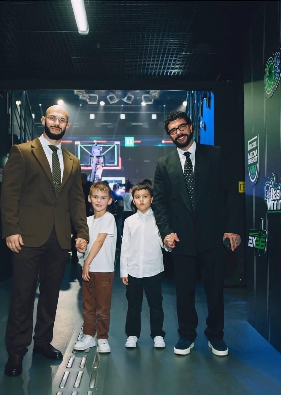 Джиган вместе с Тимати с сыновьями ❤️‍🔥