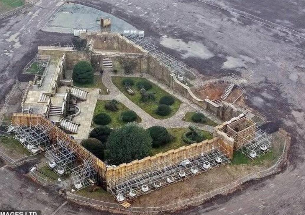 В сети появились фото декораций окрестностей Хогвартса со съемочной площадки «Гарри Поттера» от HBO ⚡️