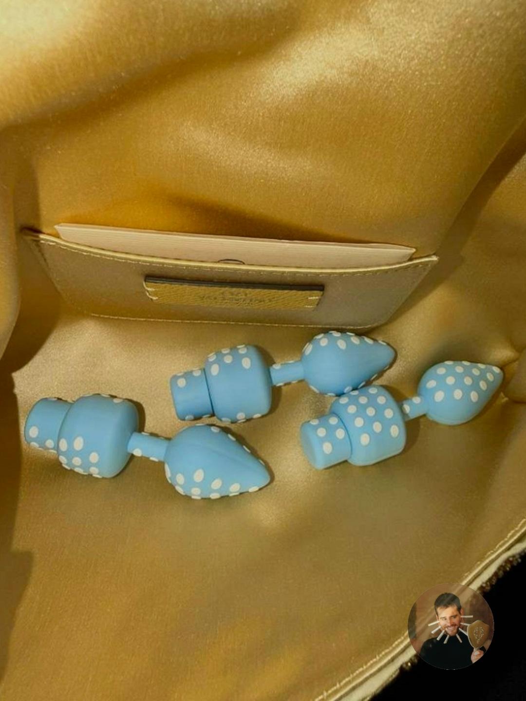 Лили Аллен продаёт свой новый альбом на флешках в виде… анальной пробки