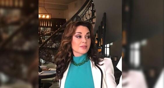 Близкие Анастасии Заворотнюк опубликовали редкие кадры в день рождения актрисы.