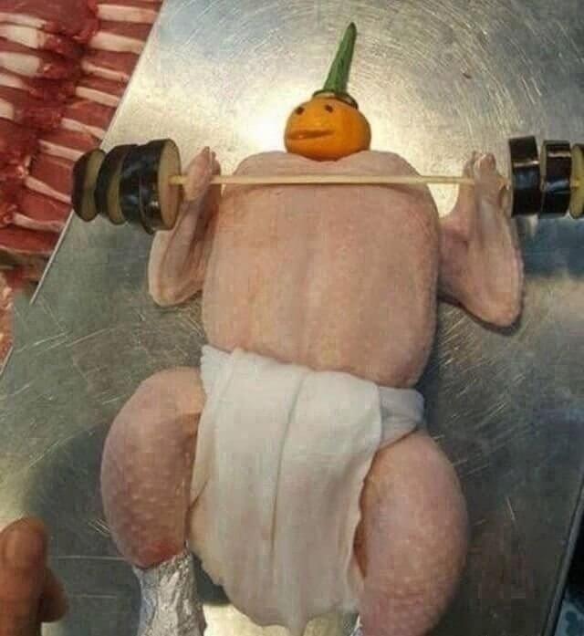 Мужчине по имени Анатолий, которому 33 года, стало скучно, и он решил проявить свою творческую жилку. Вдохновившись желанием разнообразить повседневность, он взялся за проекты и идеи, которые давно откладывал.