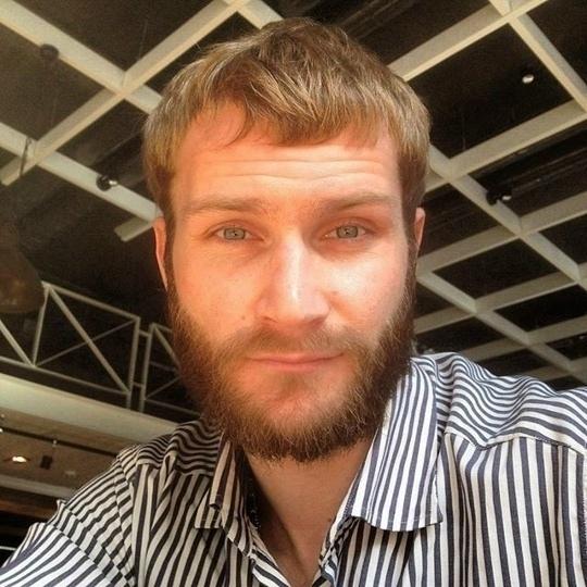 Колян известен не только как знаменитый актёр, но и как человек с доброй душой.