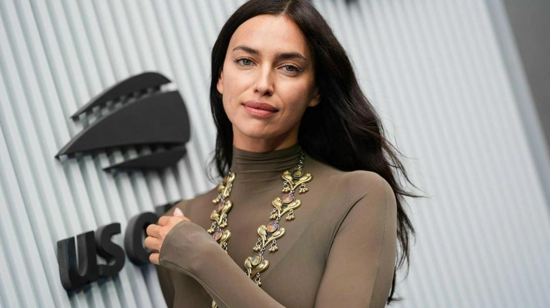 Ирина Шейк опубликовала подборку редких архивных фото из России.