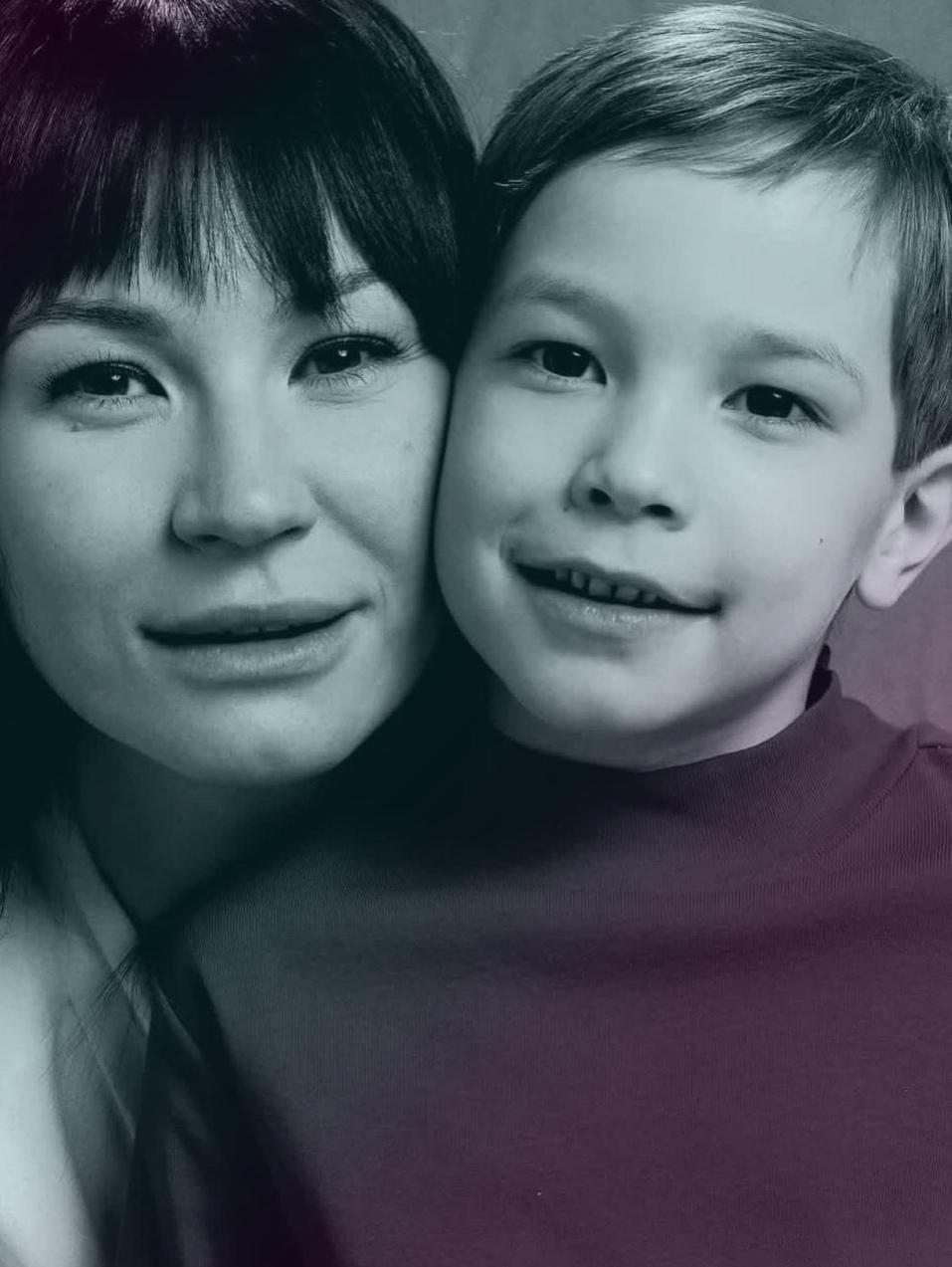 Свежие снимки Иды Галич вместе с её сыном