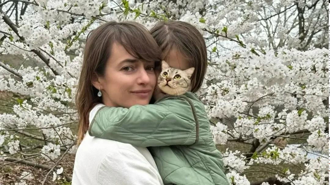 Ольга Зуева показала новые фото с дочерью от Данилы Козловского.