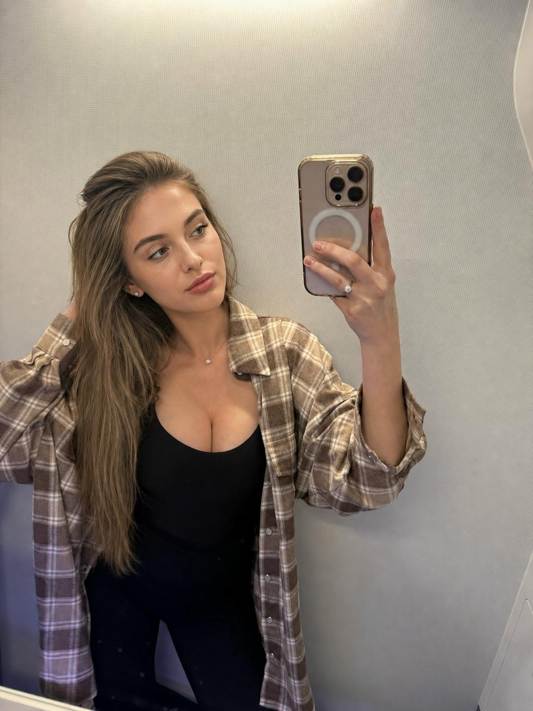 Алина, 28.