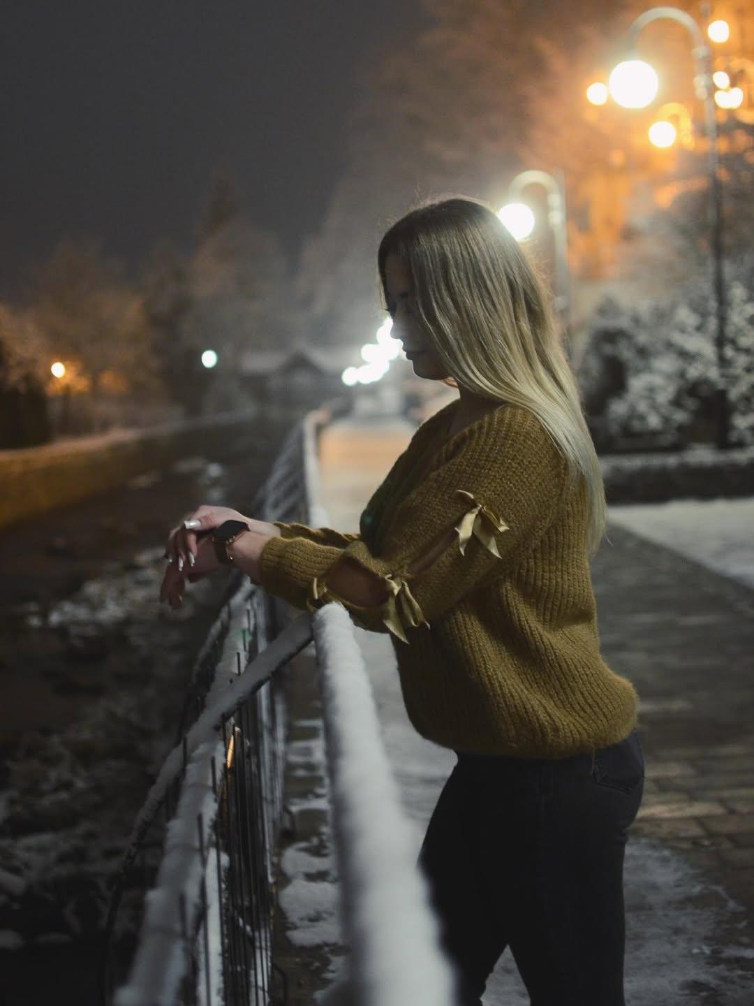 Я Виктория. Мне 28.