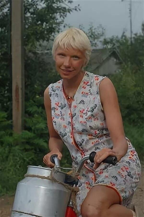 Она не постеснялась сыграть роль Белоснежки в культовом фильме «9 рота», который стал настоящей вехой в российском кинематографе.