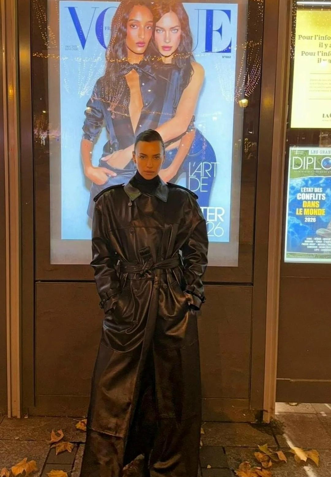 Ирина Шейк поделилась в социальных сетях серией снимков из своей недавней поездки в Париж. Вместе с 40-летней российской моделью путешествовала её восьмилетняя дочь Лея.