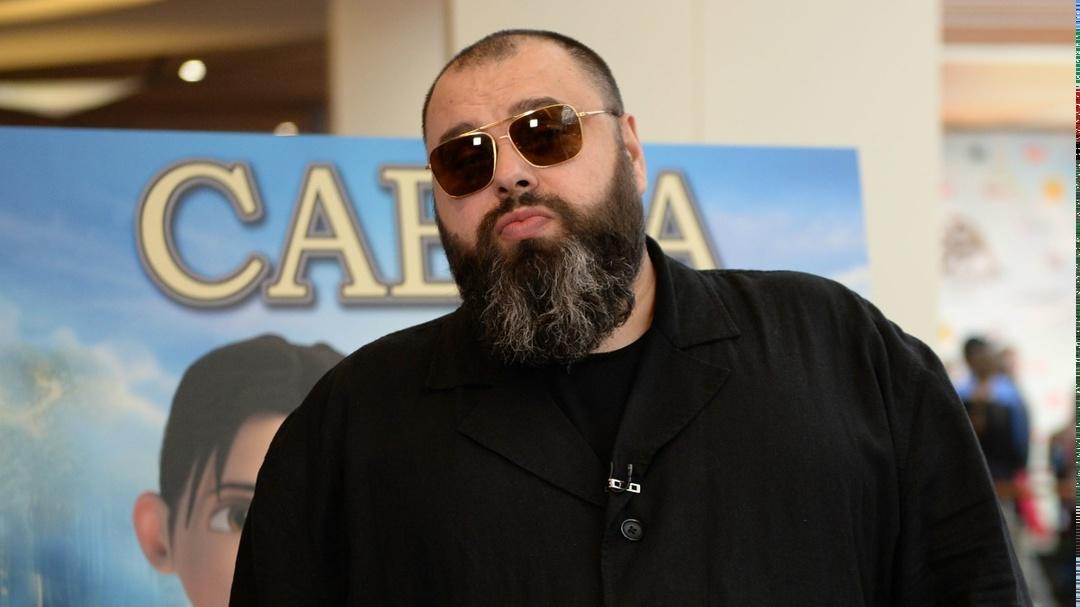 Максим Фадеев переписал имущество на сумму более двух миллиардов рублей на жену и сына.