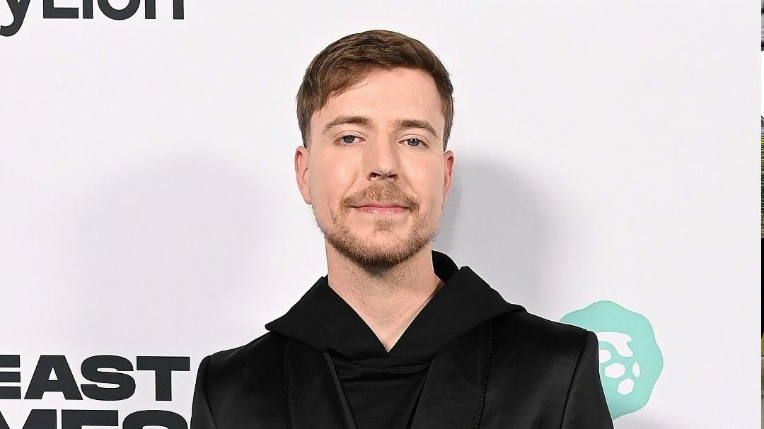 В 2022 году MrBeast отказался продать свою медиаимперию за сумму в один миллиард долларов.