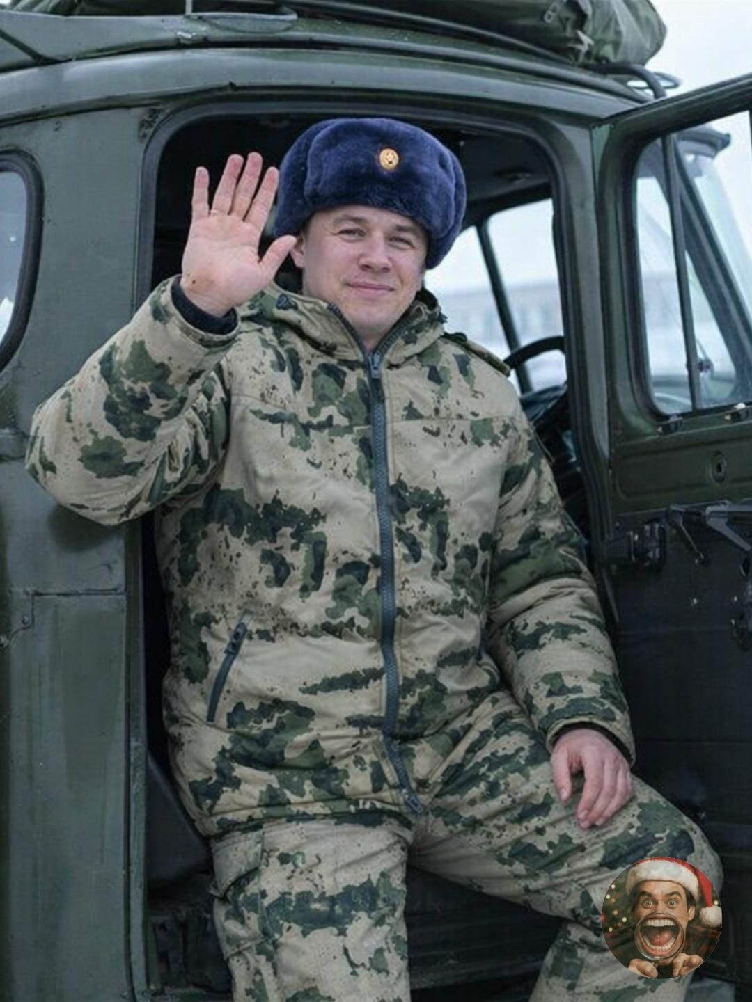 Макану в армии дали кличку «Макак» и назначили на должность водителя