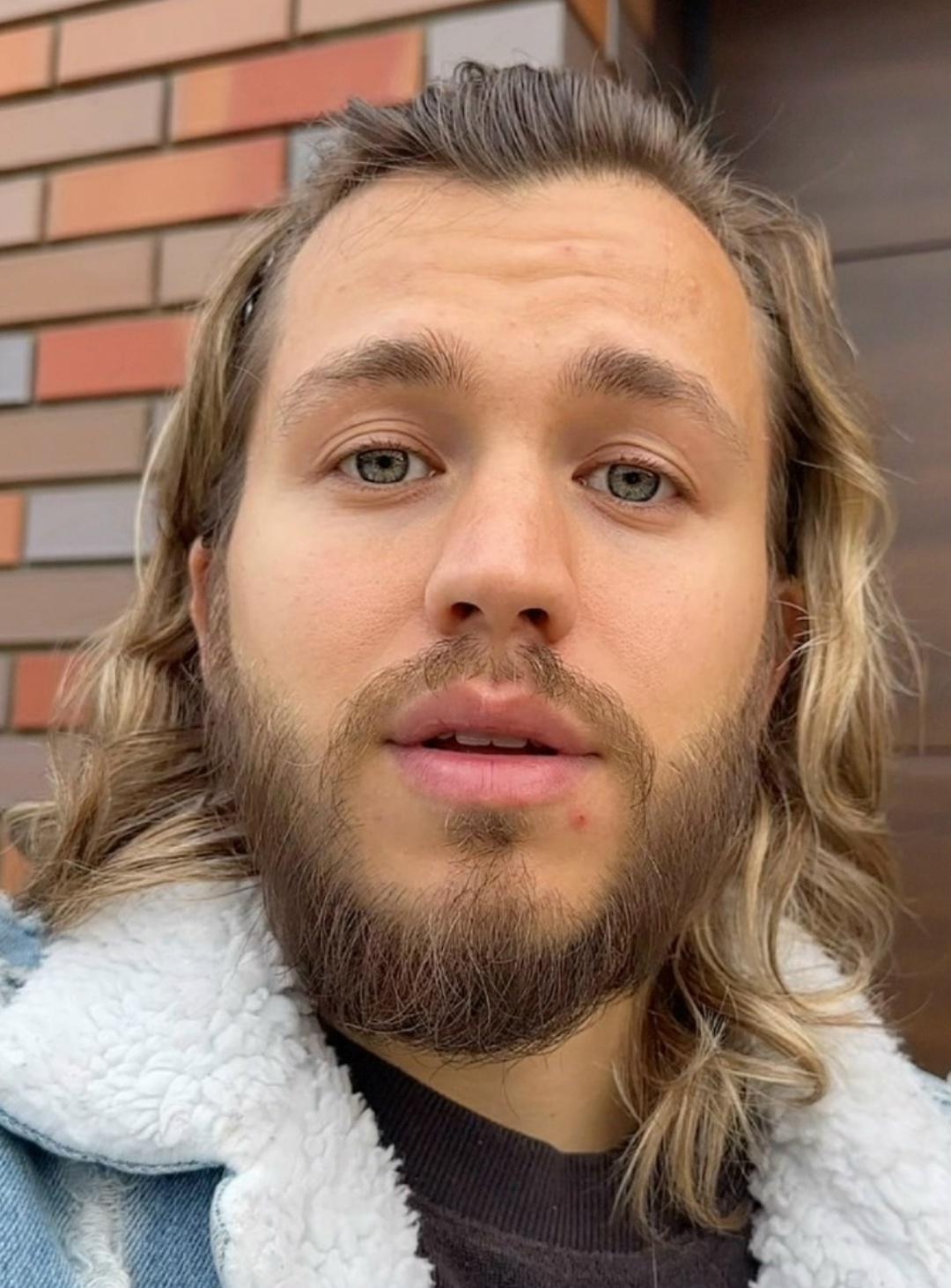 Актёр, который завершил свою кино карьеру на пике популярности, решил вернуться!⚡