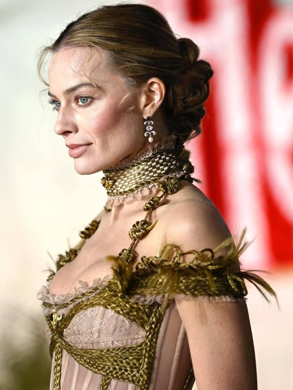 После выхода снимка Марго Робби без обработки в интернете началась волна критики 😱