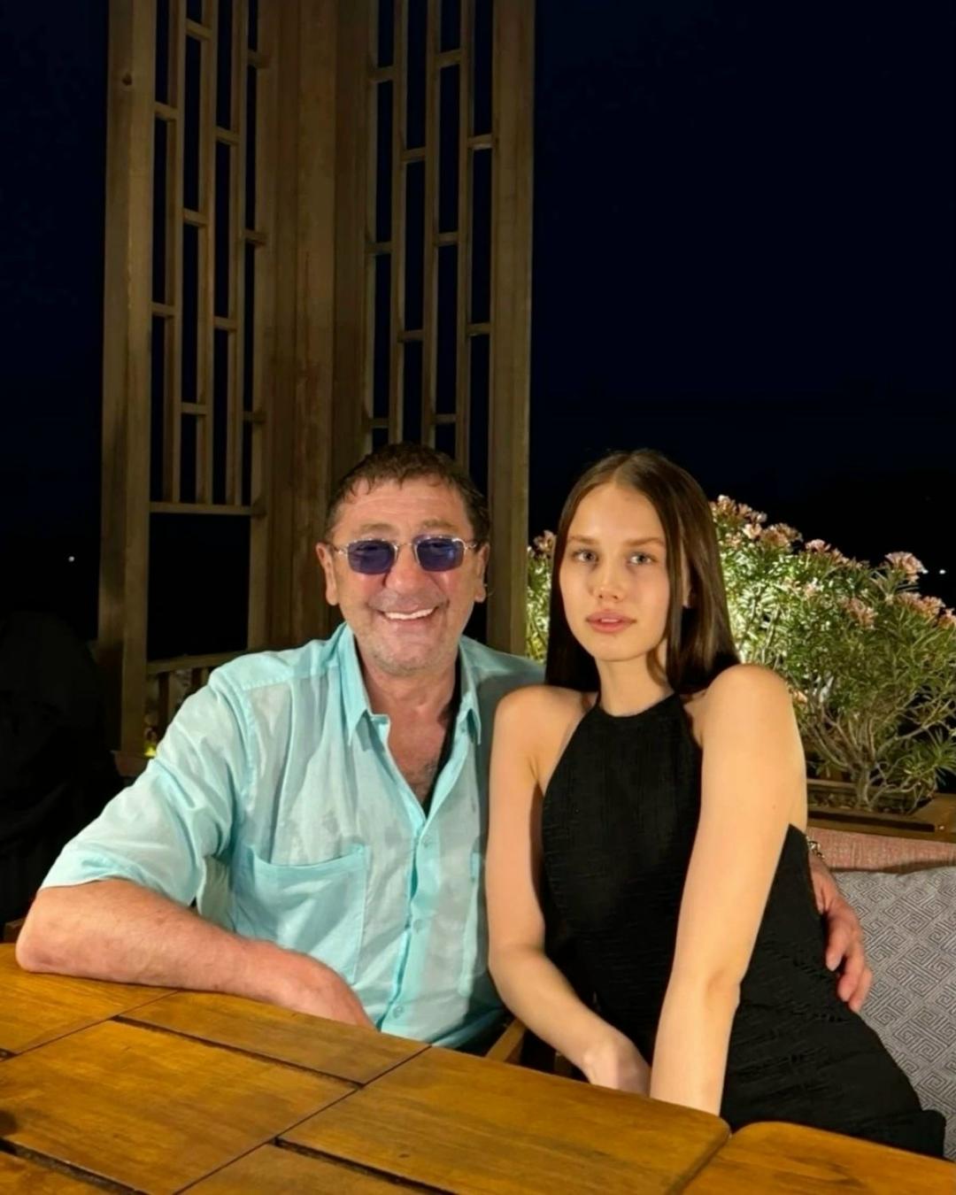 Григорий Лепс прокомментировал конец отношений с Авророй Кибой, подчеркнув, что именно она утратила его, а он — нет.