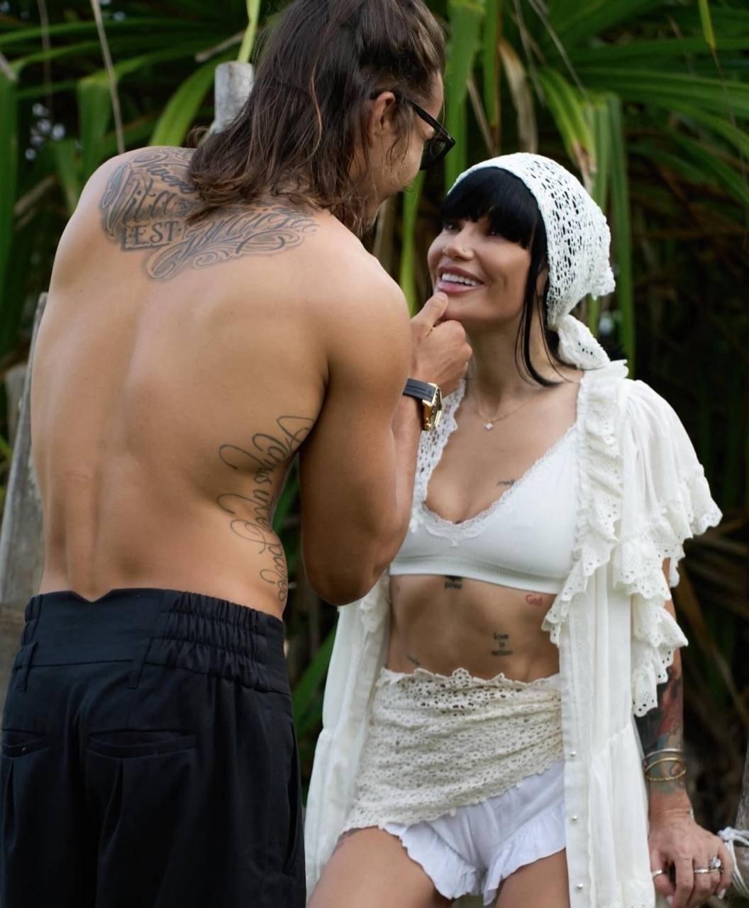 Вы не ослышались Айза сказала «да»!