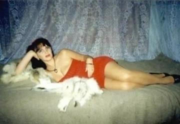 В те времена, когда социальных сетей и в помине не было, девушки снимали фотографии не менее качественные