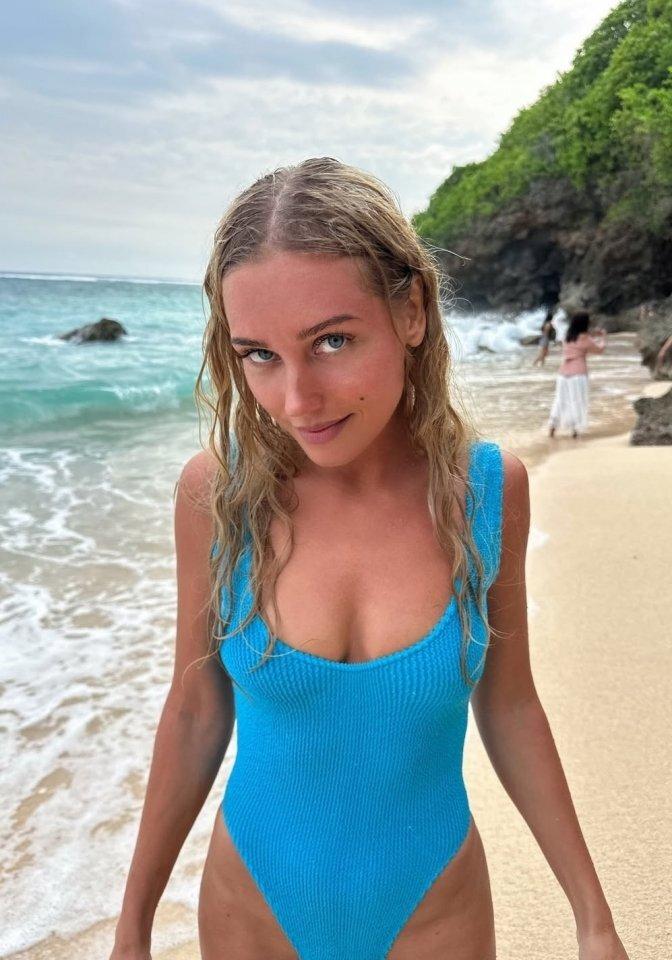 В интернете восхищаются безупречными формами 37-летней Кристины Асмус 😅