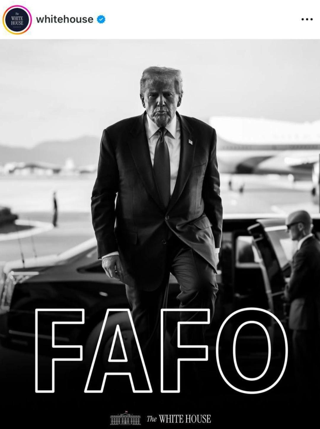 ⚡️Белый дом опубликовал черно-белую фотографию Трампа с текстом «FAFO».