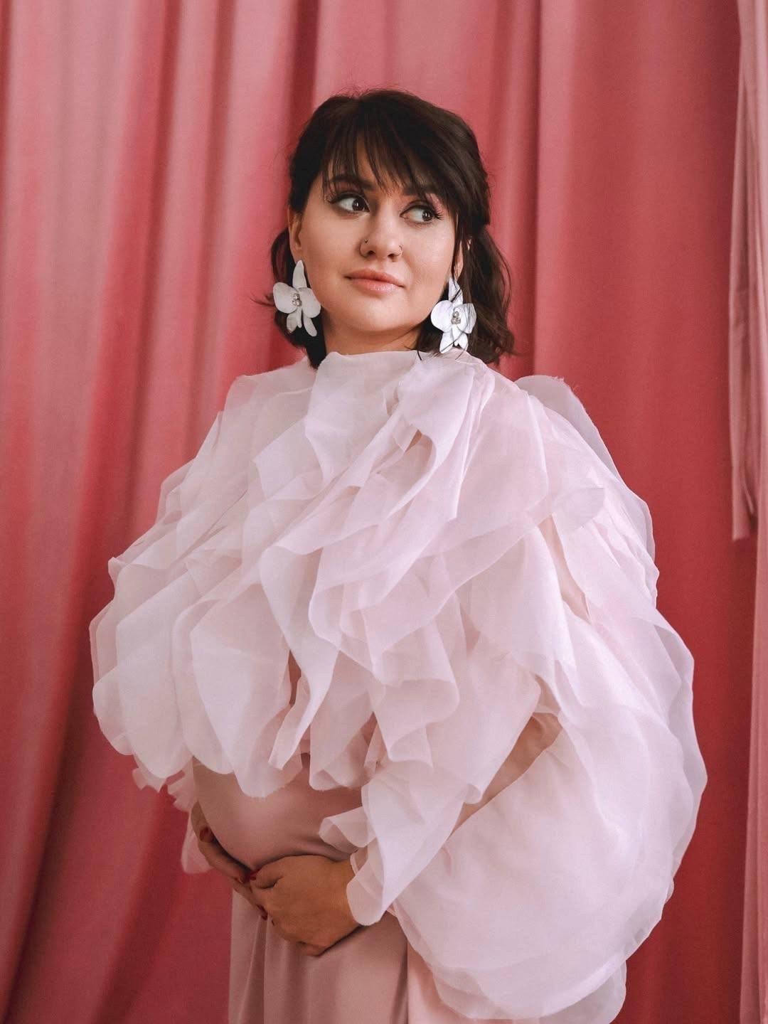 Бывшая участница группы «Ранетки» Аня Руднева ожидает третьего ребёнка! 🌸