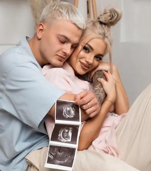 Актриса Comedy Club и звезда популярного реалити-шоу Екатерина Шкуро объявила о завершении отношений с мужем после пяти лет совместной жизни. По её словам, с начала этого года они перестали жить вместе. 💔