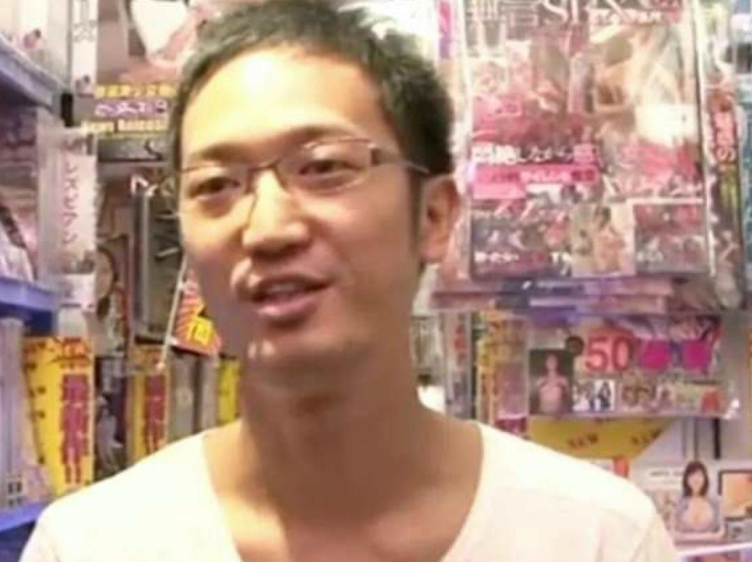 Перед вами чемпион по непрерывной др;чке — японец Масанобу Сато.