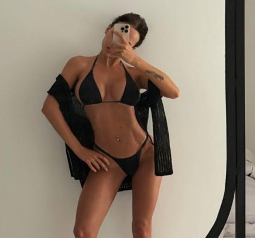 В соцсетях объявилась якобы бывшая девушка нынешнего парня Карнавал и заявила, что Валя носит ее кольцо😳