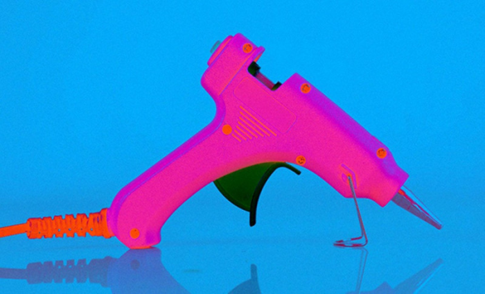 Ученые придумали мед-пистолет, который печатает новую кость при переломах