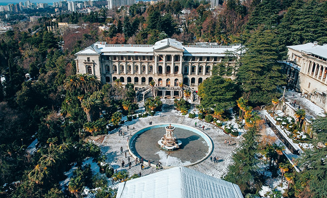 «В Сочи живут неудачники». Женщины на юге Росиии пожаловались на то, что не могут найти нормальных мужчин