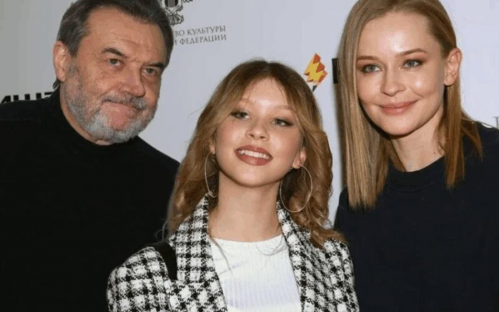 «Она обошла свою мать»: как сложились судьбы дочерей 8 знаменитых актеров, рожденных в 2000-е