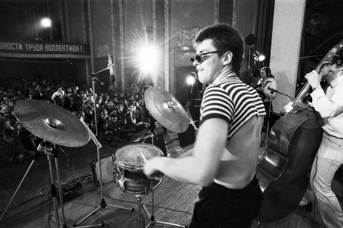 «Ленинградский рок-клуб развалил Советский Союз» Русский рок много лет жил под крышей КГБ. Как такое было возможно?